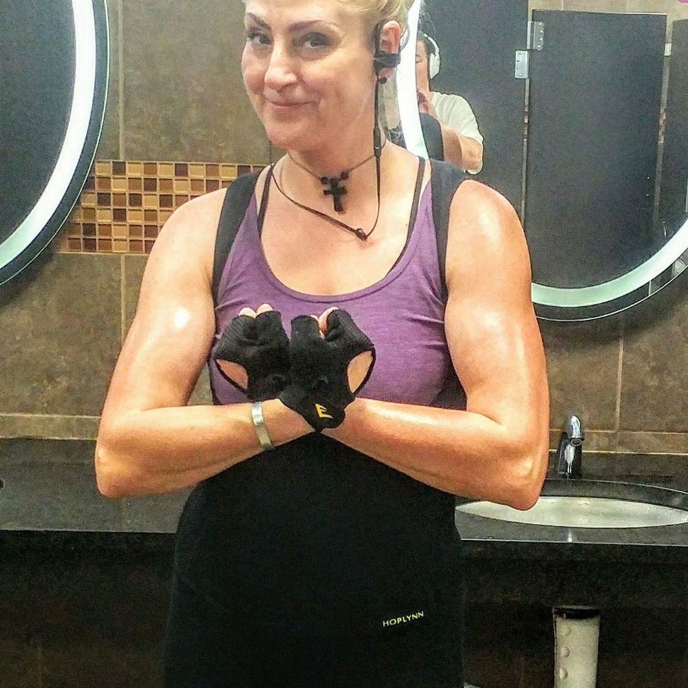 Meet your Posher, Sara